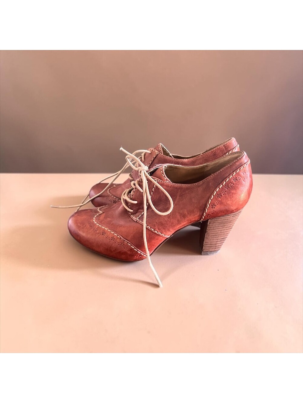 Fossil Tamiko Oxford Heels | Vintage Cognac Leather Lace-Up Pumps | Size 6.5 - Picture 5 of 10